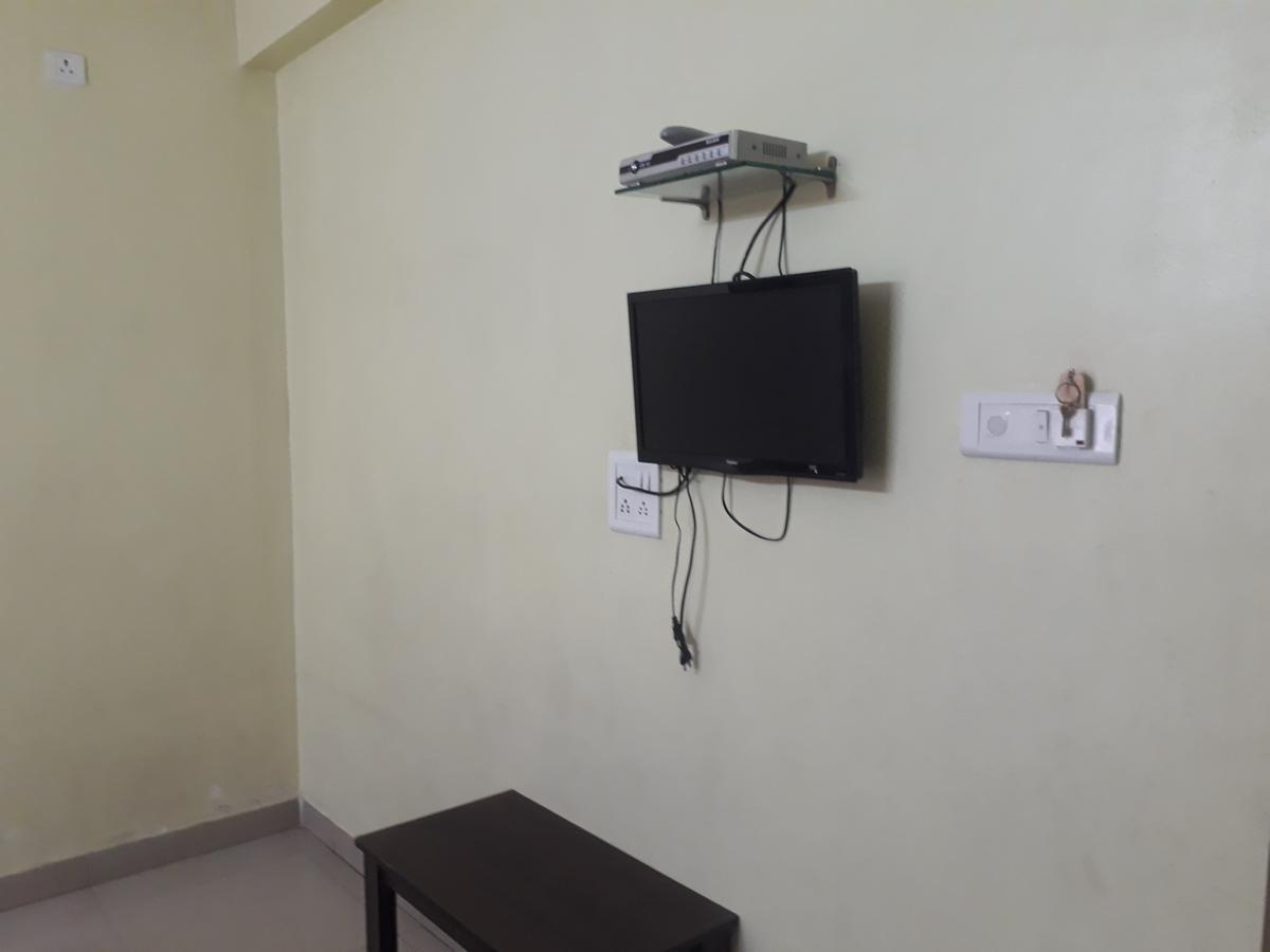 Hotel Gourav Palace Shirdi Exterior foto