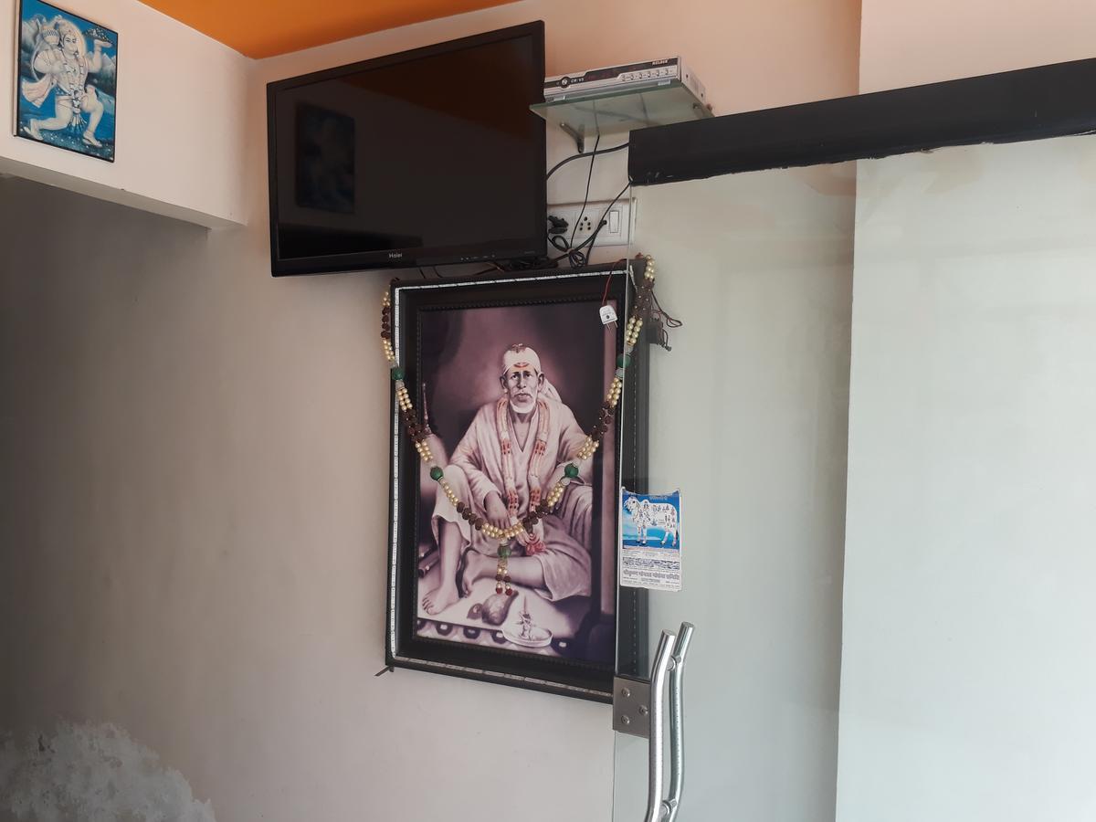 Hotel Gourav Palace Shirdi Exterior foto